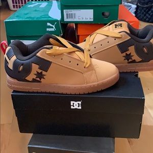 BNIB DC men’s Court Graffik SE